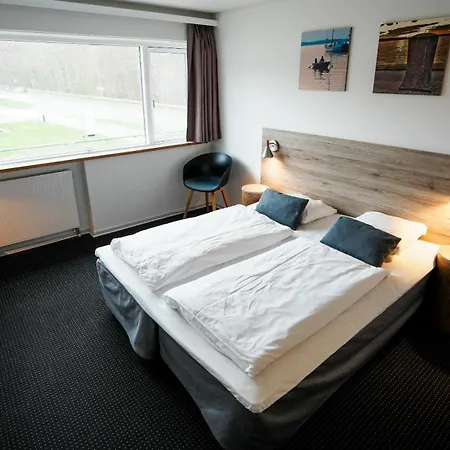 Hotel Juelsminde Strand 3*