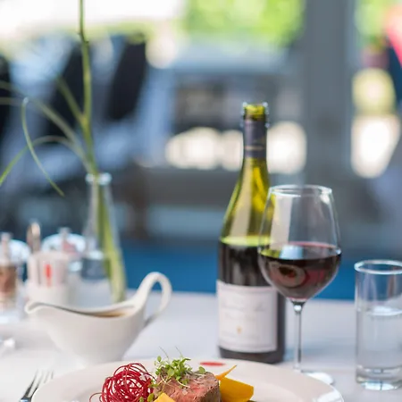 Hotel Juelsminde Strand 3*