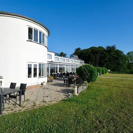 Hotel Juelsminde Strand Hotel 3*