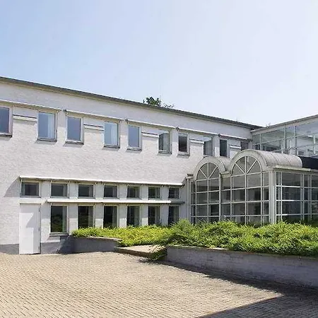 Hotel Juelsminde Strand 3* جويلسميندي