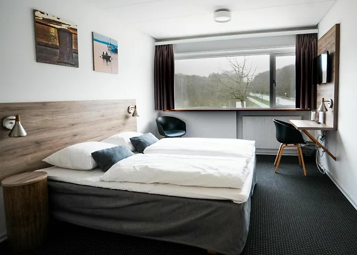 Hotel Juelsminde Strand Hotel 3*